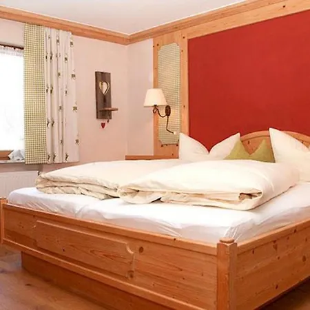 Guest house Pension Alpenblick 3*